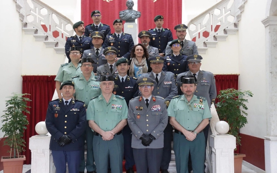 Encuentro en la Academia Militar de Lisboa con una delegación del Centro Universitario de la Guardia Civil (CUGC)