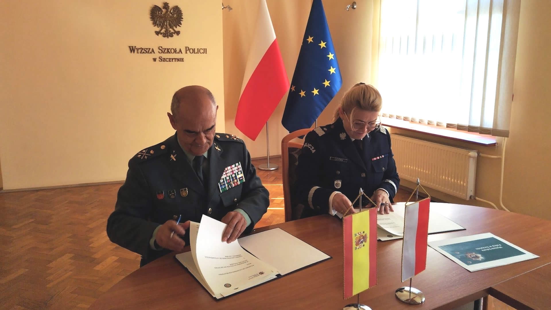 El CUGC firma Acuerdo de Cooperación Académica y Universitaria con la Academia de Policía de Szczytno (Polonia)