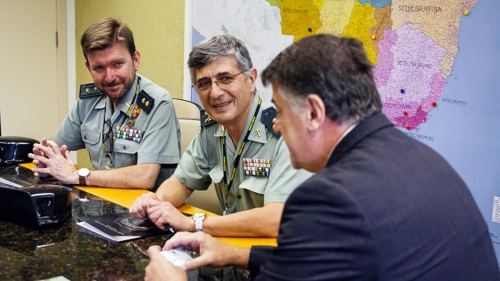 Delegación del CUGC visita instalaciones de Instituciones policiales federales en Brasil